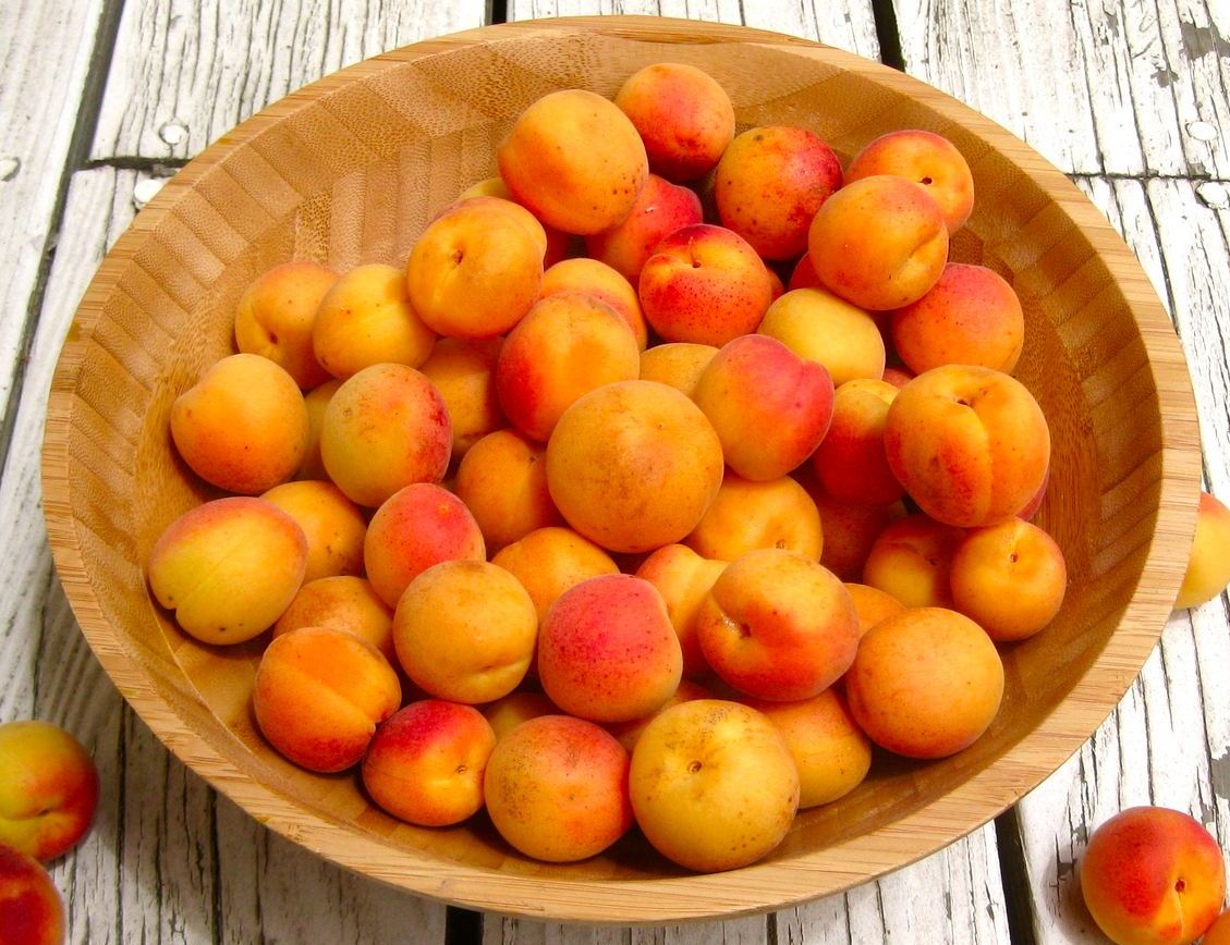 Apricot Tart.jpg