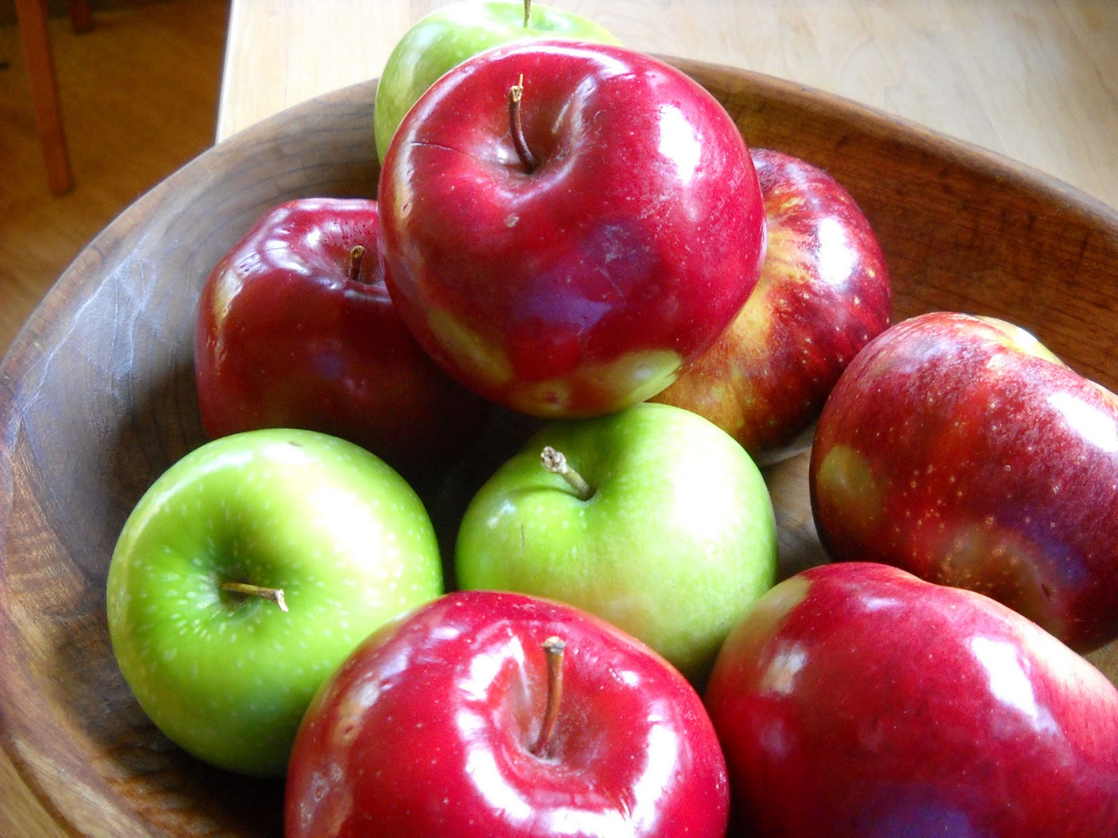 apples (Abracadabra Apple Pie; It's Magical!).jpg