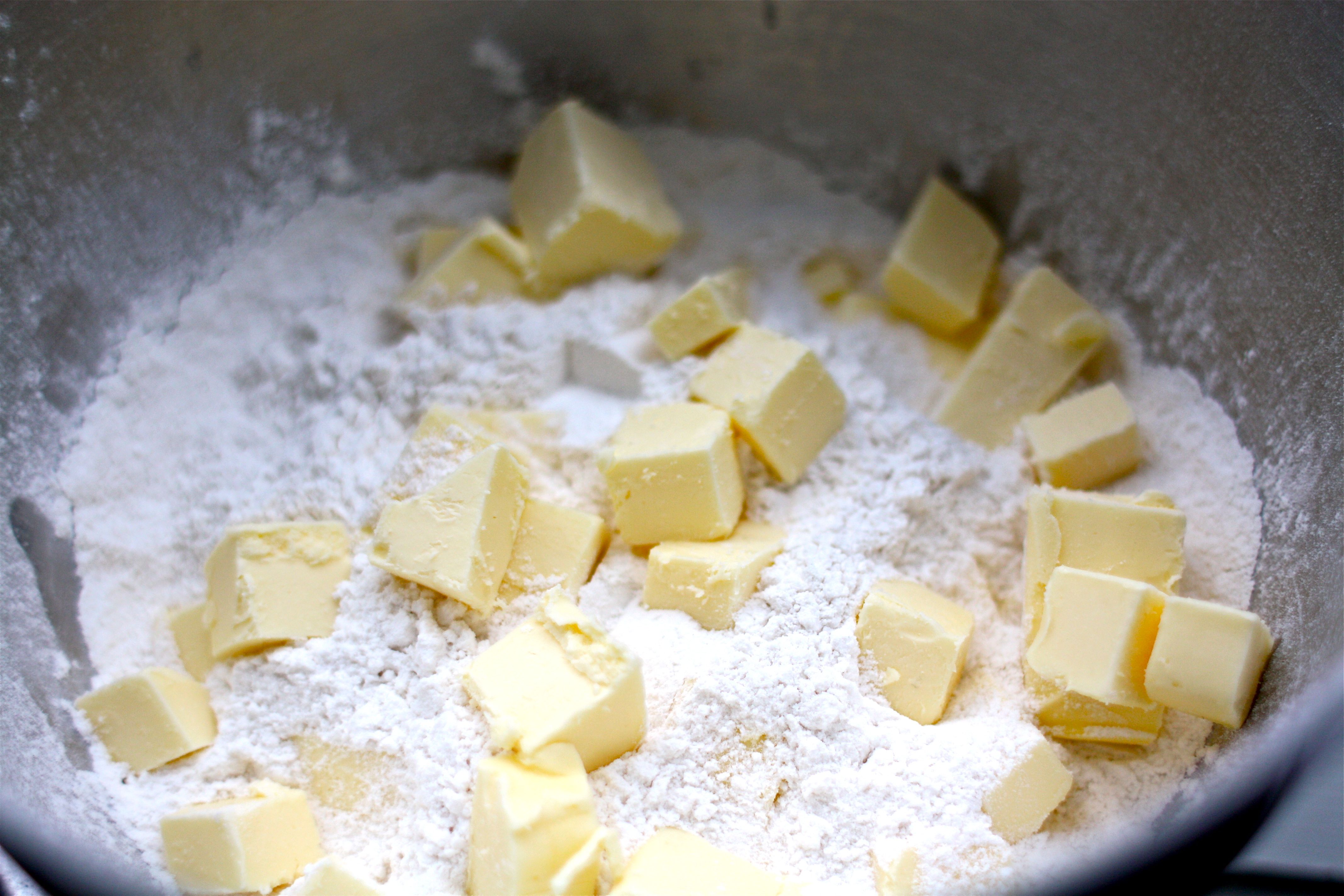 flour-and-butter-pie-crust.jpg